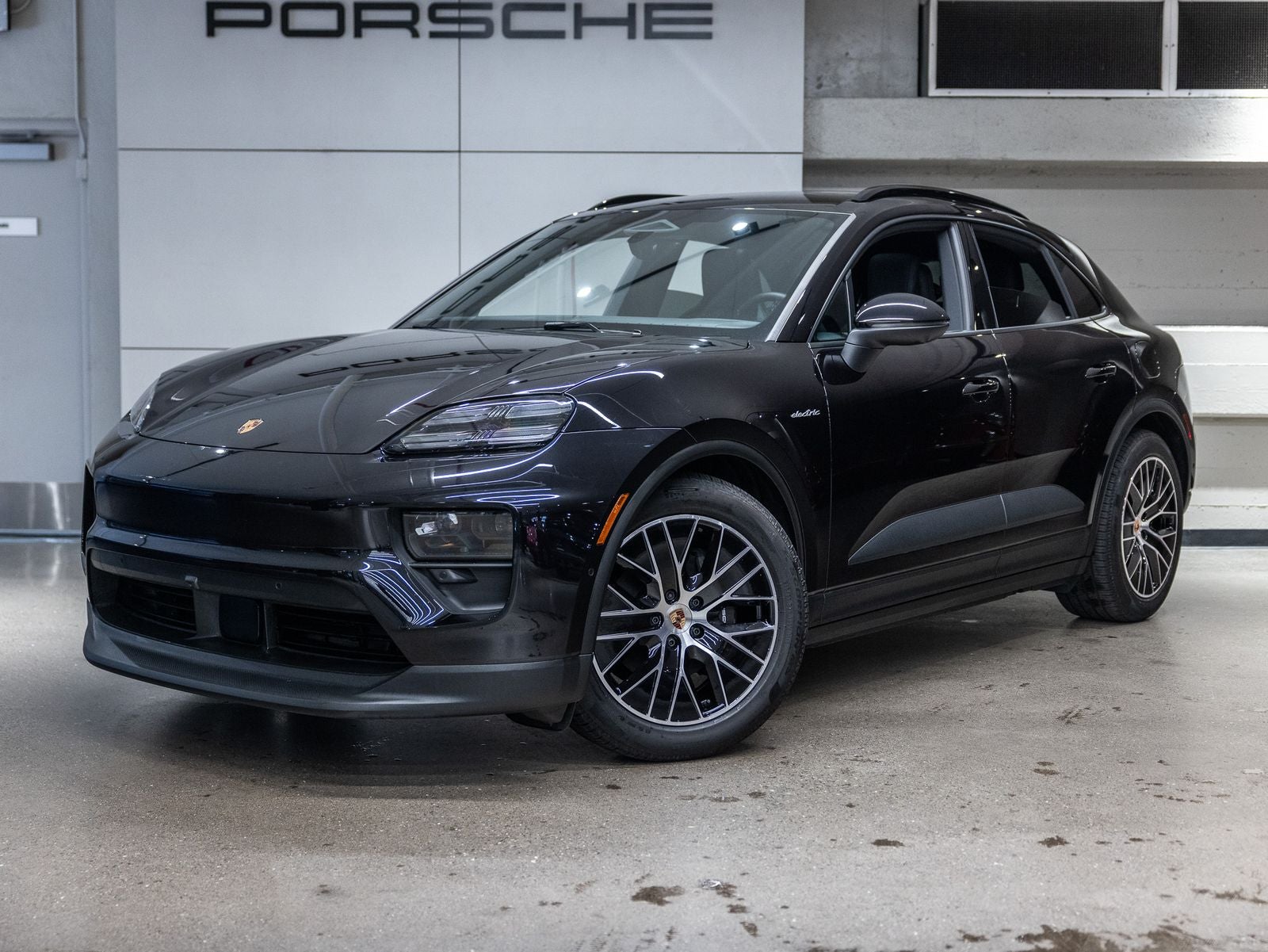 2025 Porsche Macan