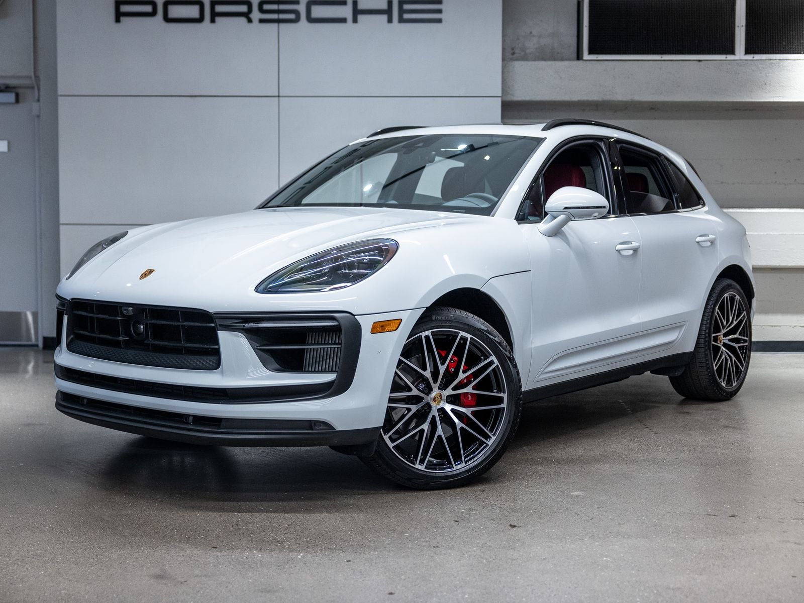 2025 Porsche Macan